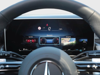 Mercedes-Benz GLC 200 4MATIC AMG Night Distronic Panorama AHK