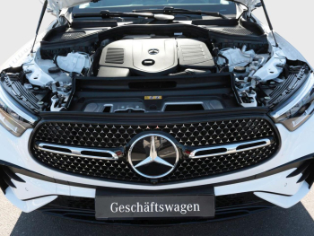 Mercedes-Benz GLC 200 4MATIC AMG Night Distronic Panorama AHK