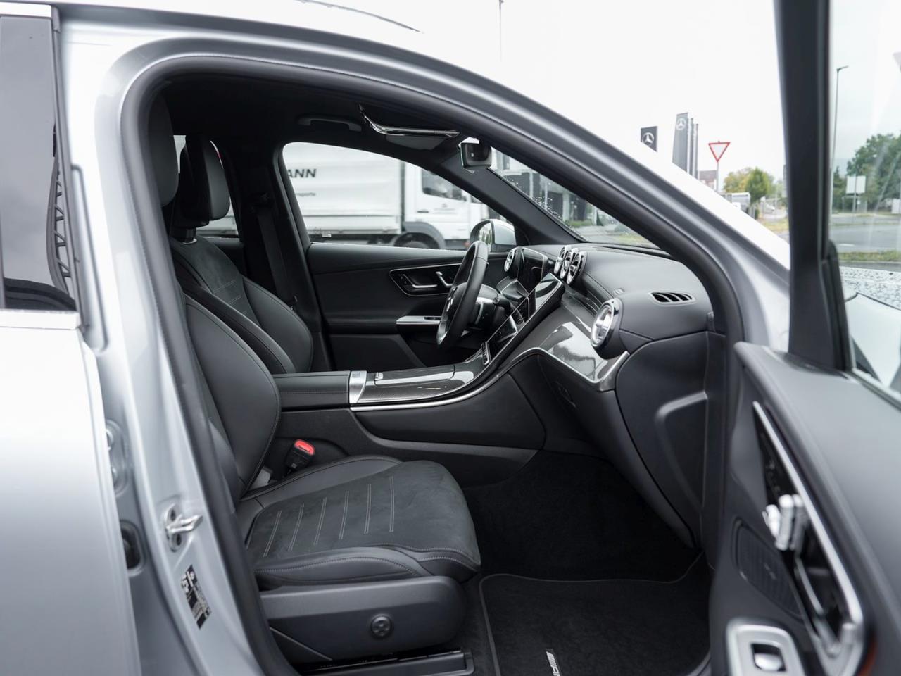 Mercedes-Benz GLC 220 d 4M AMG Distronic Memory 360? AHK