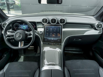 Mercedes-Benz GLC 220 d 4M AMG Night Panorama Kamera AHK