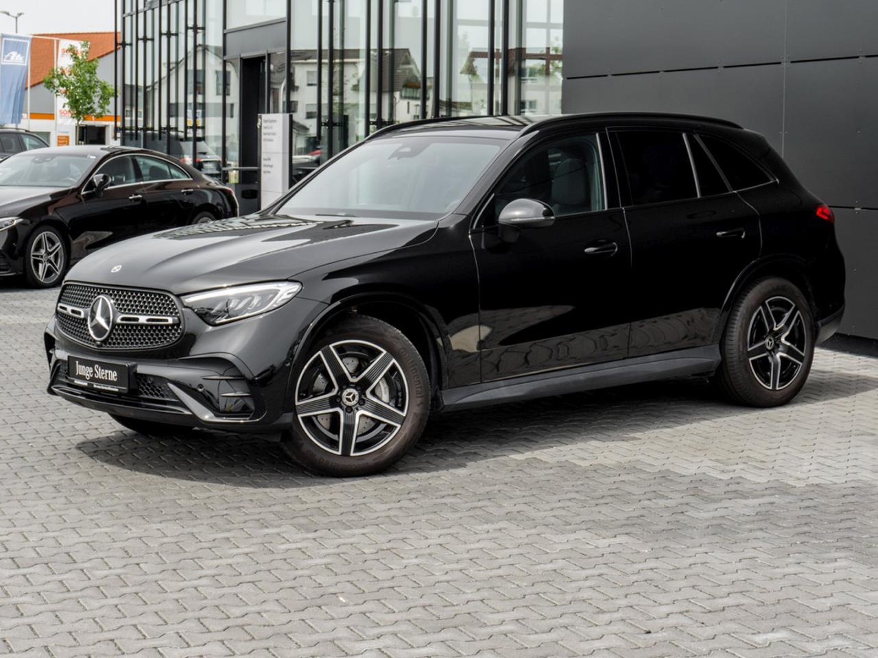 Mercedes-Benz GLC 220 d 4M AMG Night Panorama Kamera AHK
