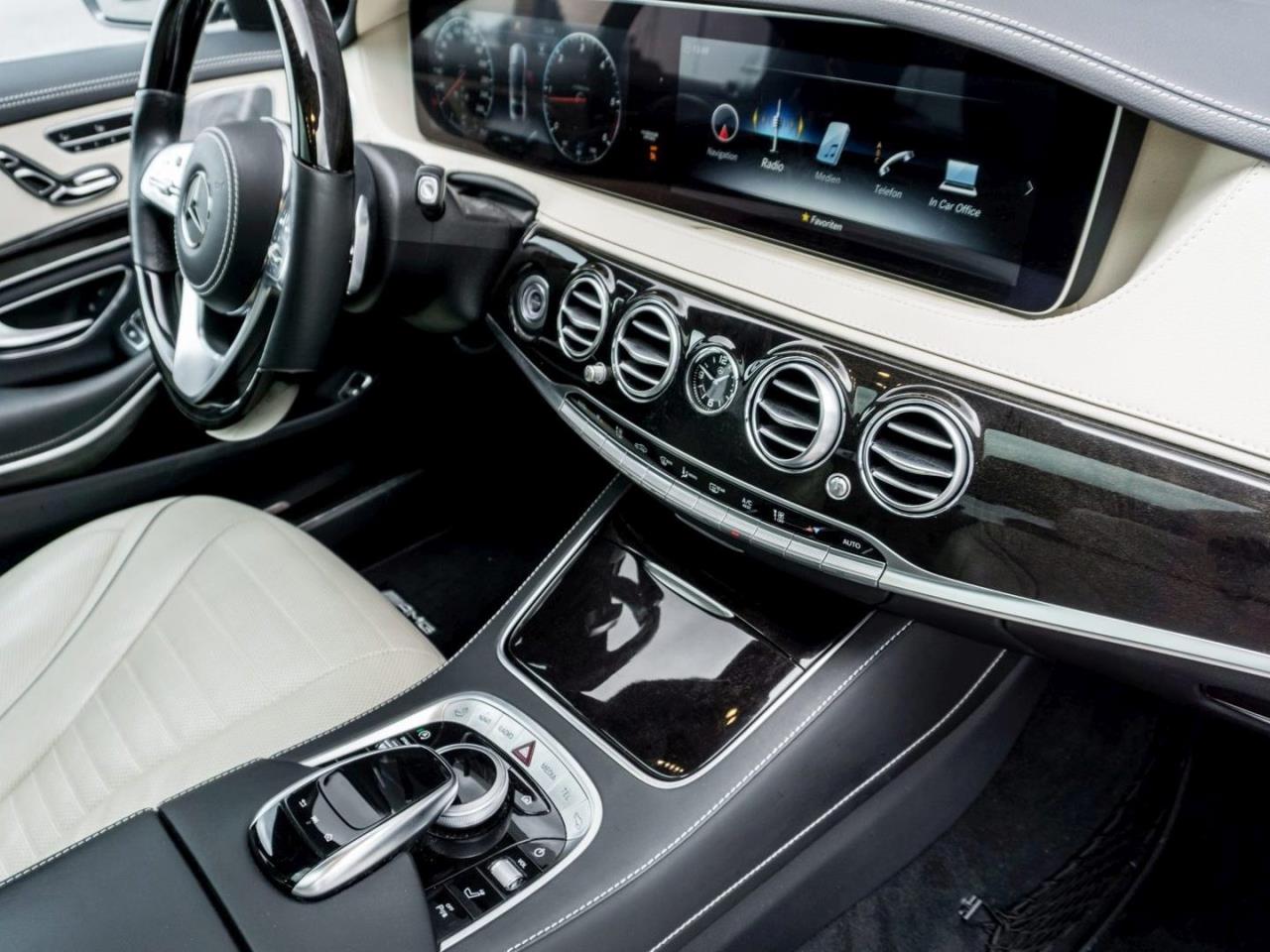 Mercedes-Benz GLC 220 d 4M AMG Night Panorama Kamera AHK