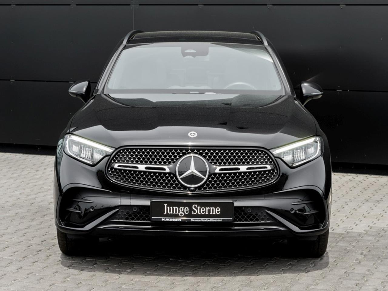 Mercedes-Benz GLC 220 d 4M AMG Night Panorama Kamera AHK