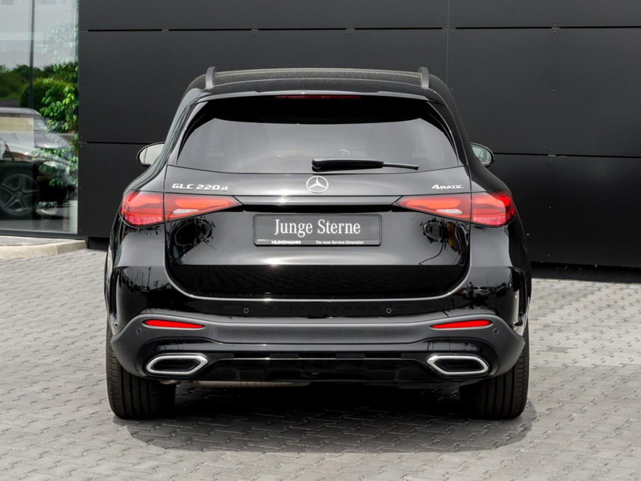 Mercedes-Benz GLC 220 d 4M AMG Night Panorama Kamera AHK