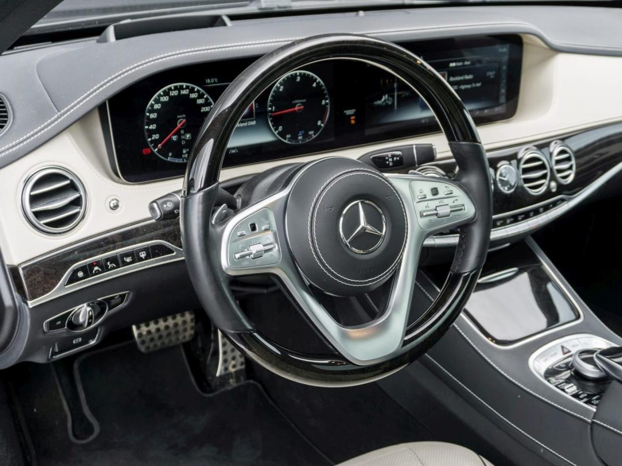 Mercedes-Benz GLC 220 d 4M AMG Night Panorama Kamera AHK