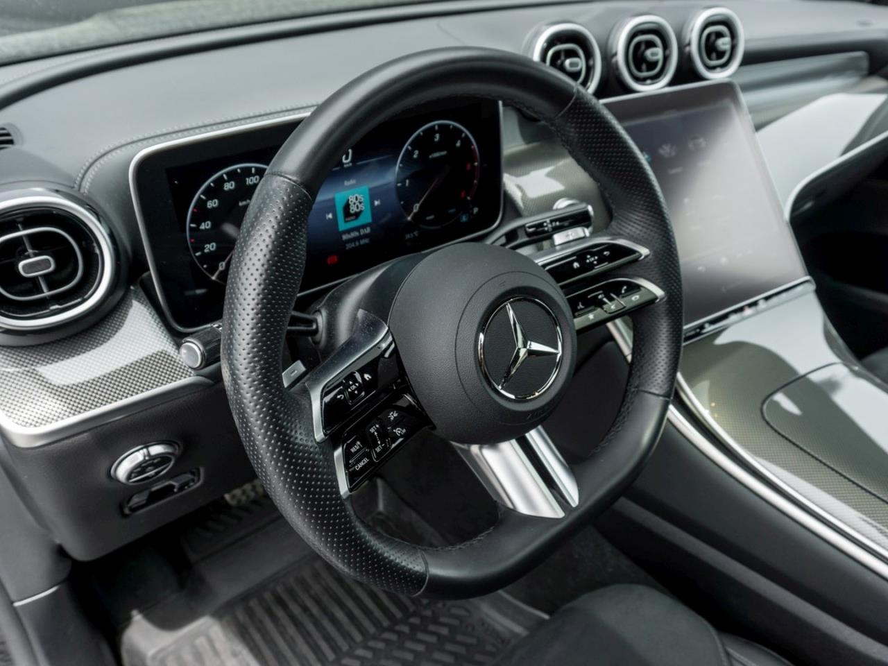 Mercedes-Benz GLC 220 d 4M AMG Night Panorama Kamera AHK