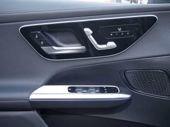 Mercedes-Benz GLC 220 d 4MATIC AMG Panorama Distronic AHK 360°