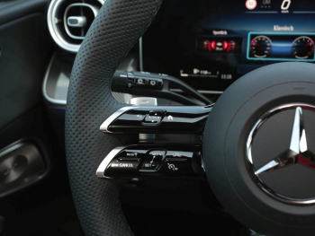 Mercedes-Benz GLC 220 d 4MATIC AMG Distronic Memory 360° AHK