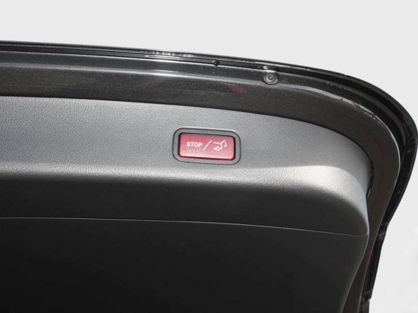 Mercedes-Benz GLC 220 d 4MATIC AMG Distronic Memory 360° AHK