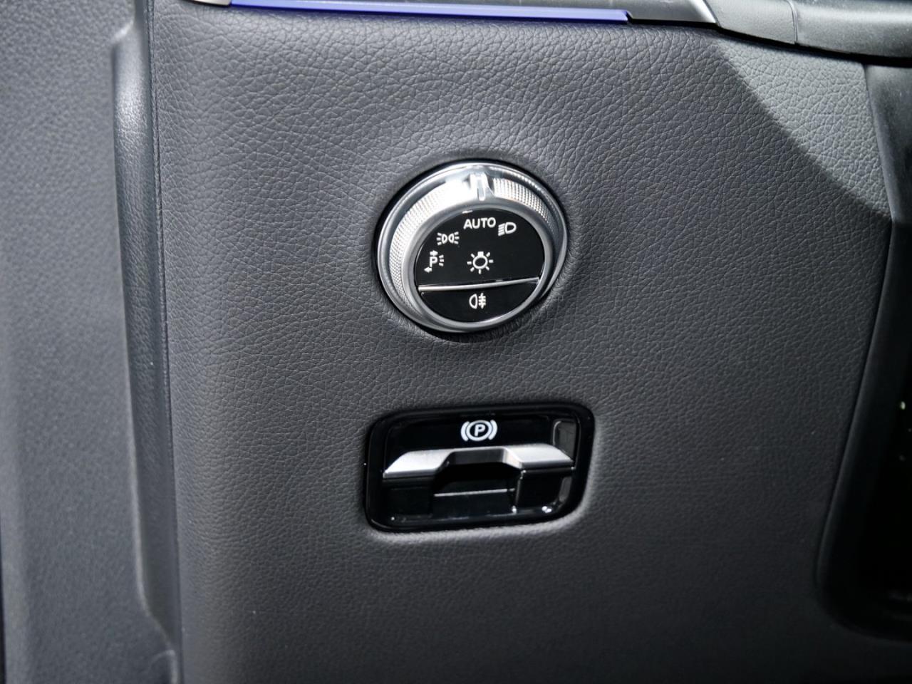 Mercedes-Benz GLC 220 d 4MATIC AMG Distronic Memory AHK 360°