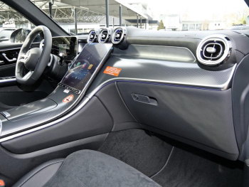 Mercedes-Benz GLC 220 d 4MATIC AMG Distronic 360° AHK Memory