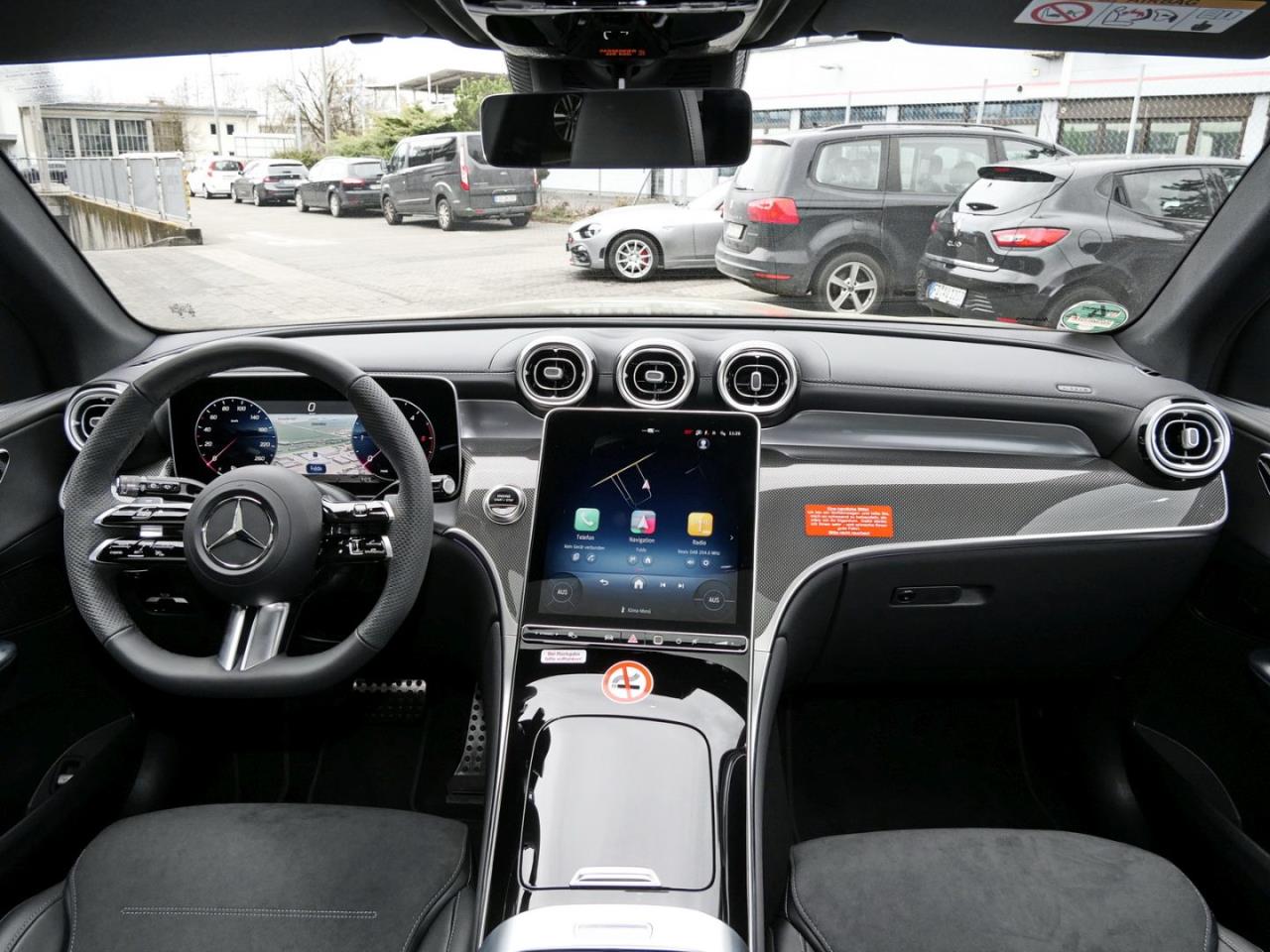 Mercedes-Benz GLC 220 d 4MATIC AMG Night Distronic AHK Panorama