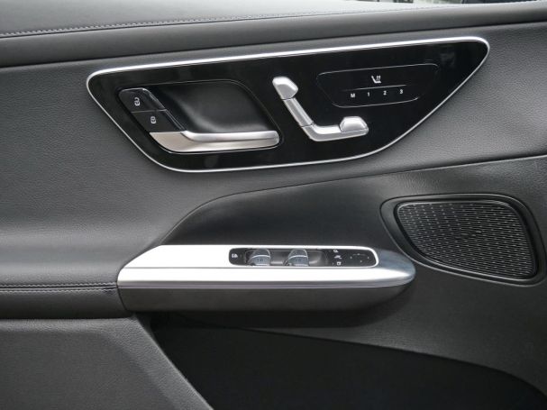 Mercedes-Benz GLC 220 d 4MATIC AMG Night Distronic AHK Panorama