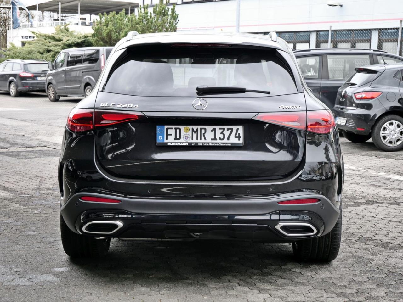 Mercedes-Benz GLC 220 d 4MATIC AMG Night Distronic AHK Panorama