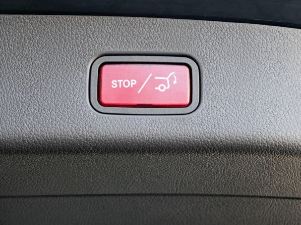 Mercedes-Benz GLC 220 d 4MATIC AMG Panorama Distronic 360° AHK