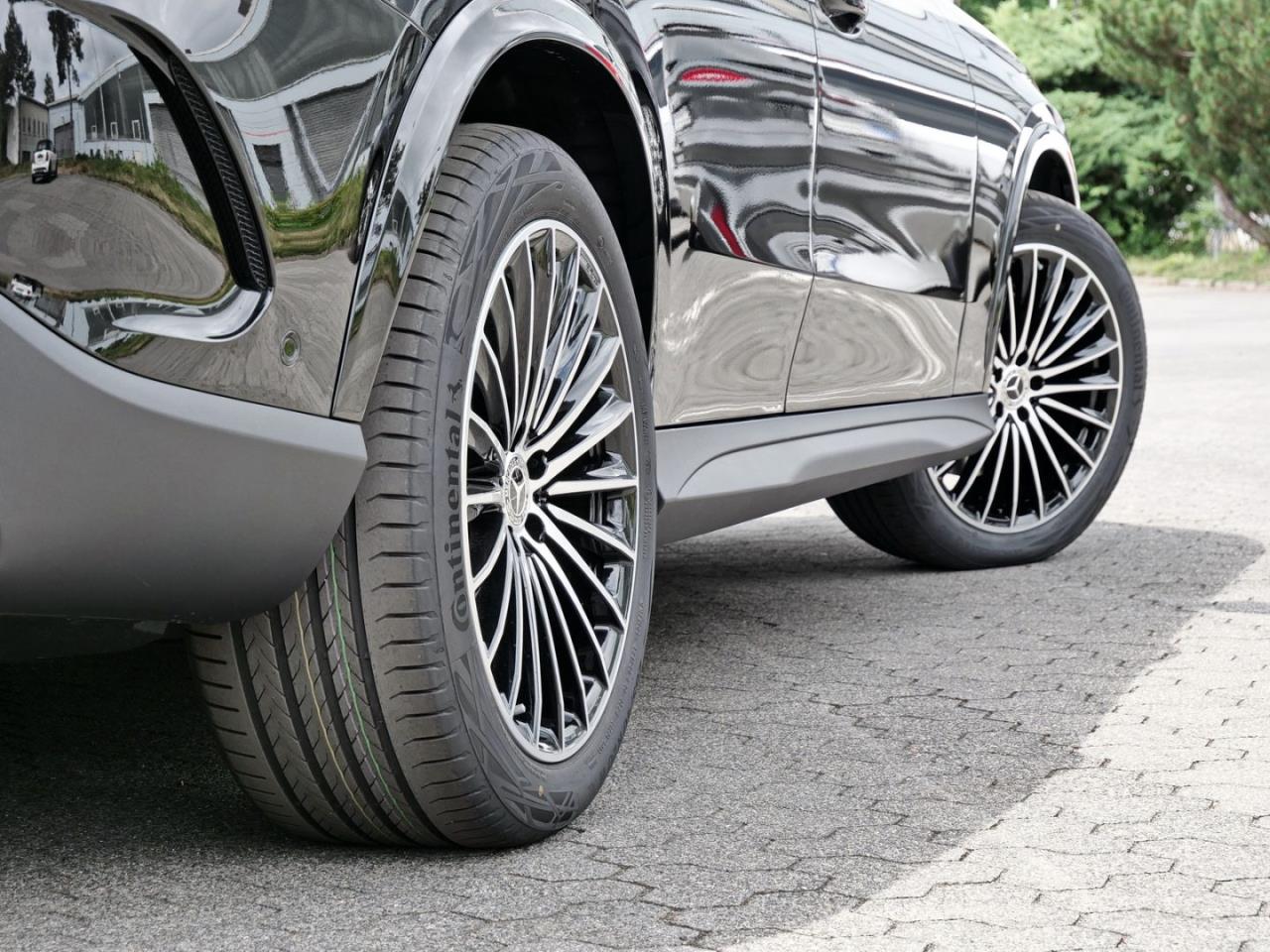 Mercedes-Benz GLC 220 d 4MATIC AMG Panorama Distronic 360° AHK