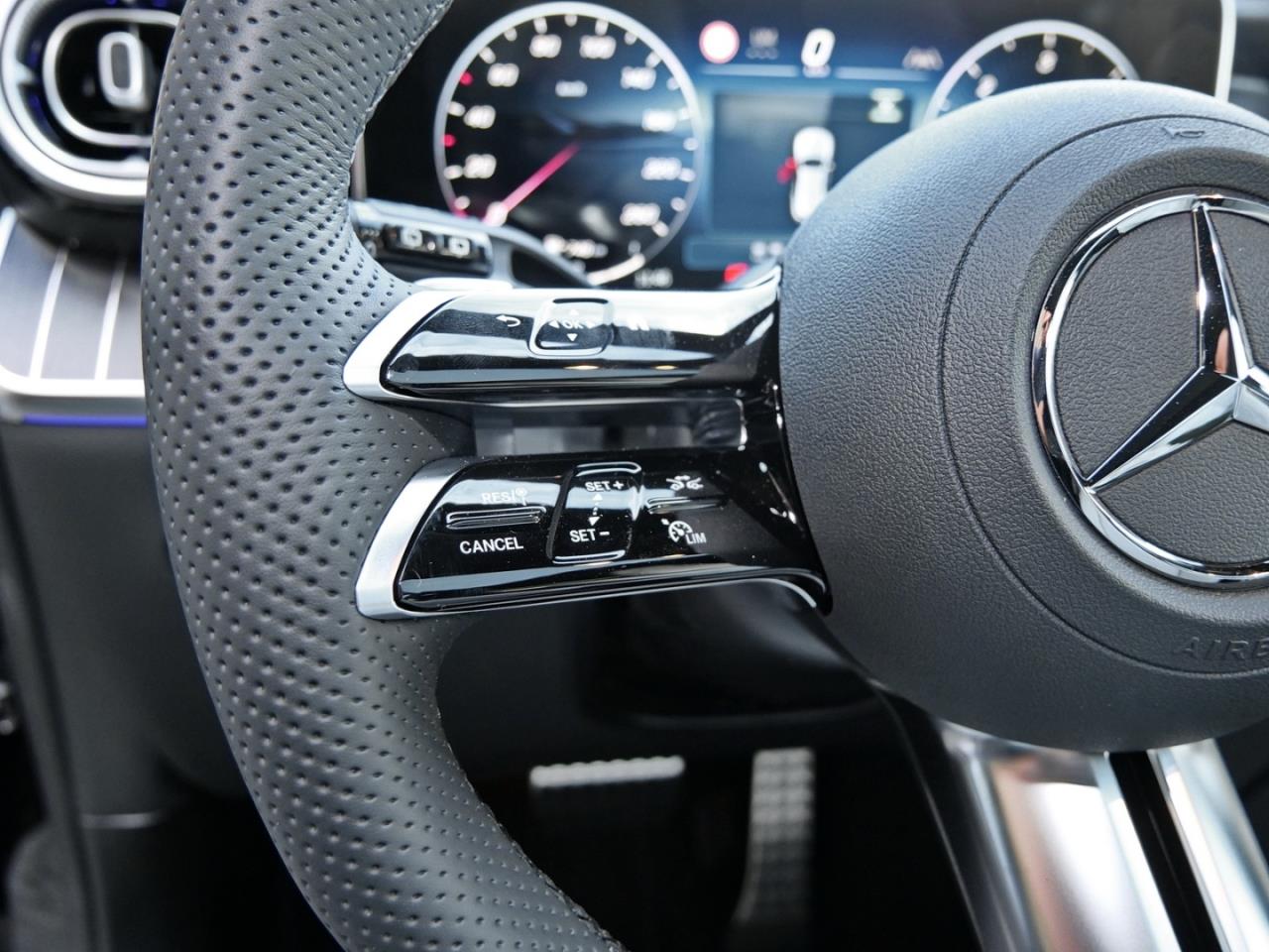 Mercedes-Benz GLC 220 d 4MATIC AMG Distronic Panorama 360° AHK