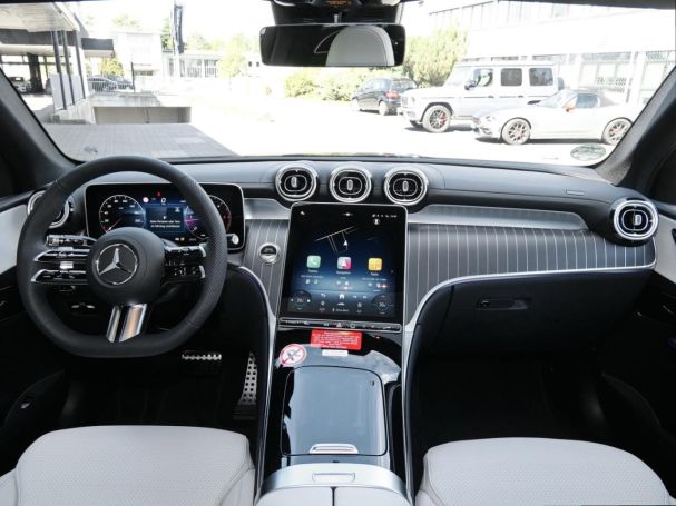Mercedes-Benz GLC 220 d 4MATIC AMG Distronic Panorama 360° AHK