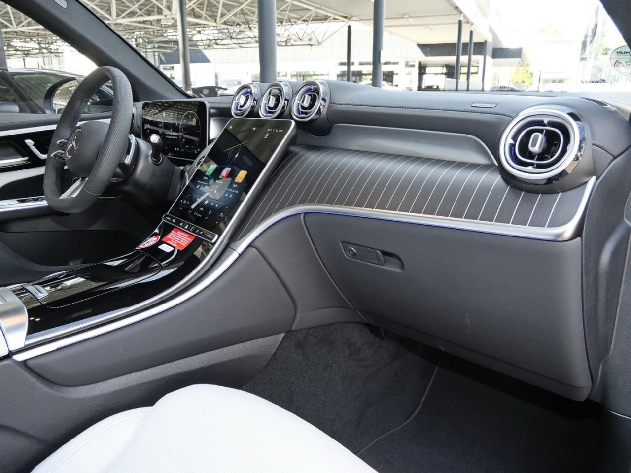 Mercedes-Benz GLC 220 d 4MATIC AMG Distronic Panorama 360° AHK