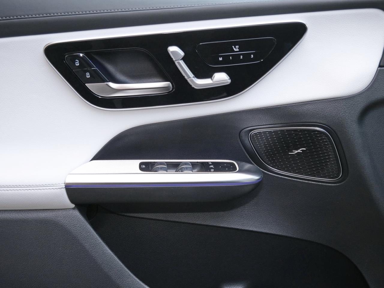 Mercedes-Benz GLC 220 d 4MATIC AMG Distronic Panorama 360° AHK