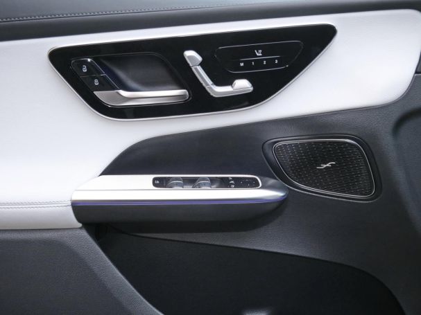 Mercedes-Benz GLC 220 d 4MATIC AMG Distronic Panorama 360° AHK