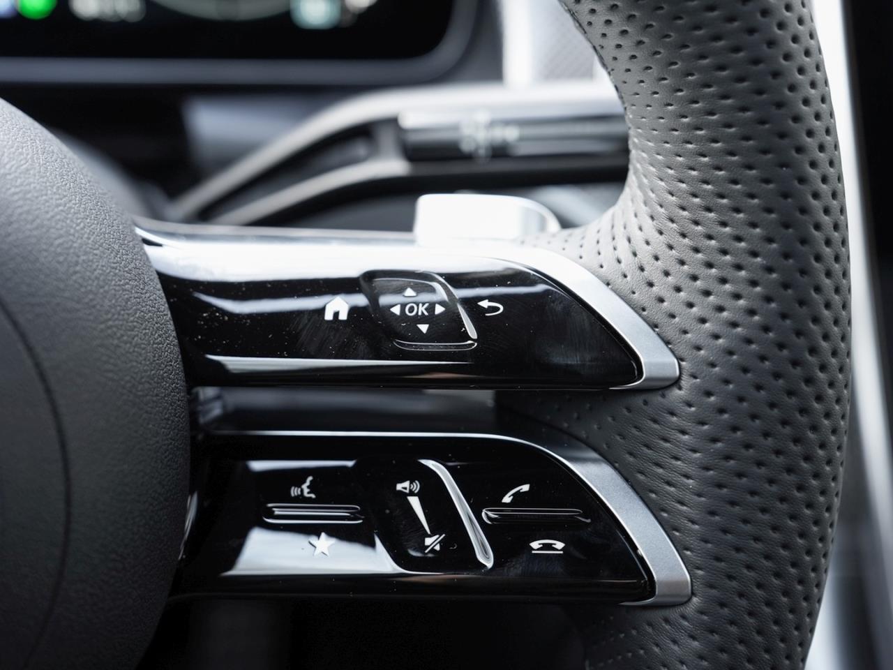 Mercedes-Benz GLC 220 d 4MATIC AMG Night Panorama Memory 360°