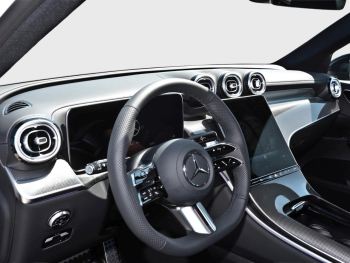 Mercedes-Benz GLC 220 d 4MATIC AMG Night Panorama Kamera AHK