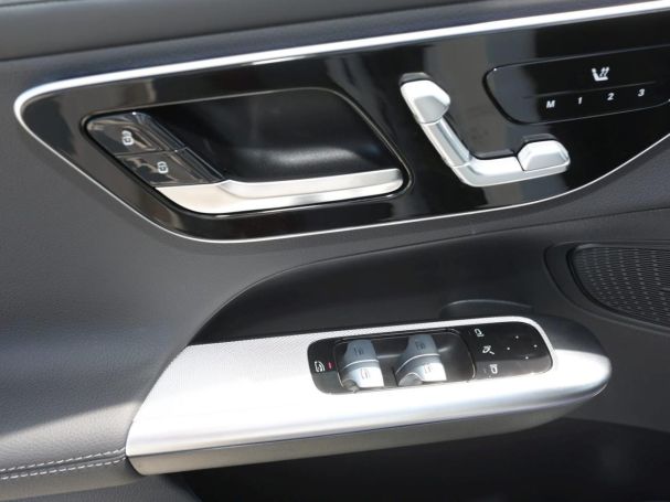 Mercedes-Benz GLC 220 d 4MATIC AMG Night Panorama AHK 360?