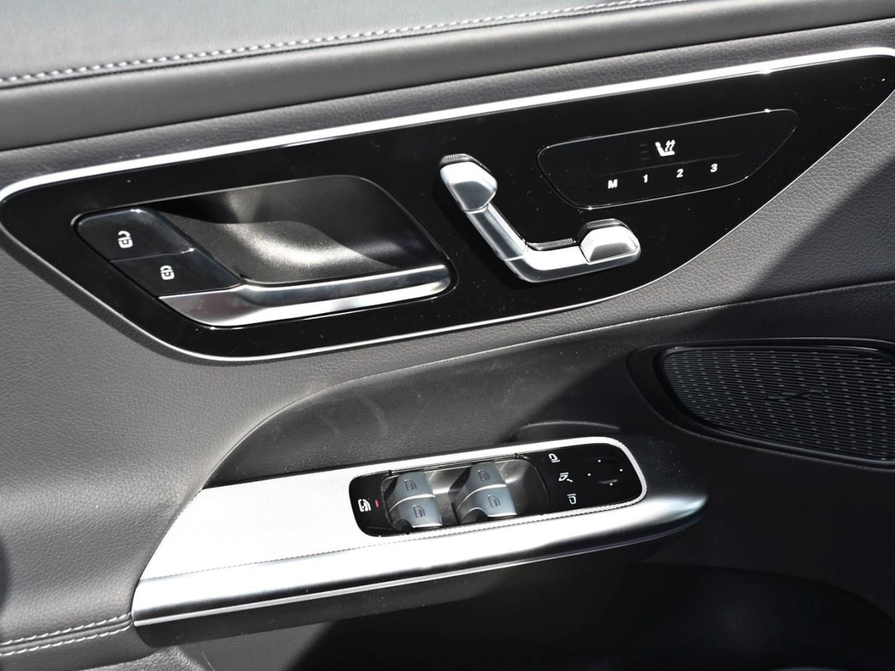 Mercedes-Benz GLC 220 d 4MATIC AMG Distronic Memory 360° AHK