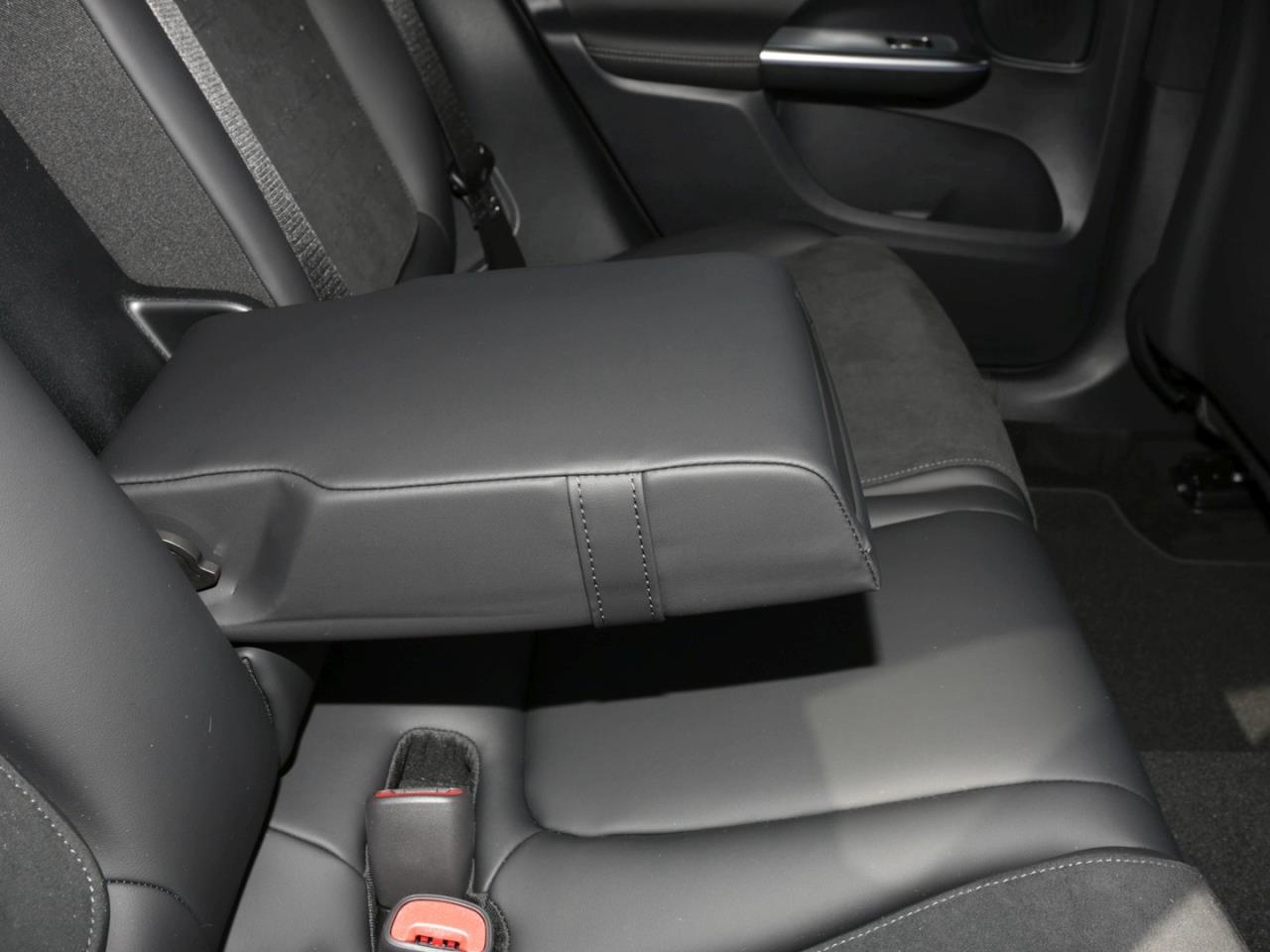 Mercedes-Benz GLC 220 d 4MATIC AMG Distronic Memory 360° AHK