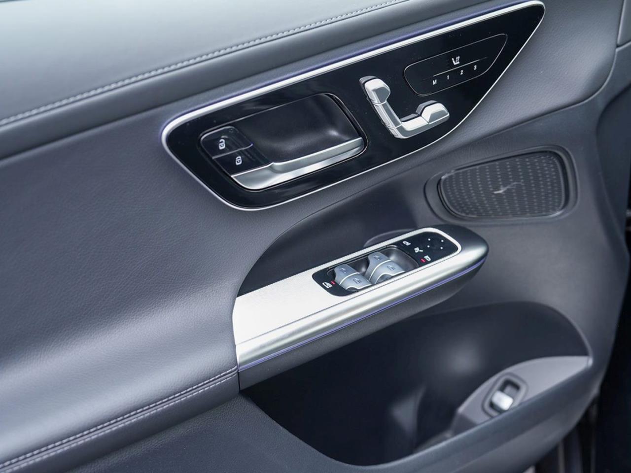 Mercedes-Benz GLC 220 d 4MATIC AMG Night AHK 360? Distronic