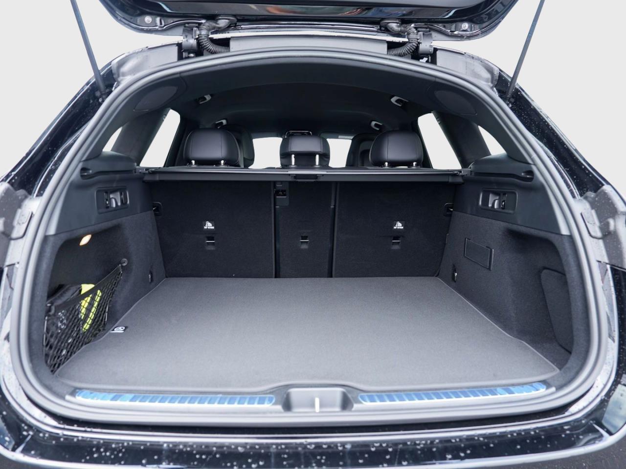 Mercedes-Benz GLC 220 d 4MATIC AMG Night AHK 360? Distronic