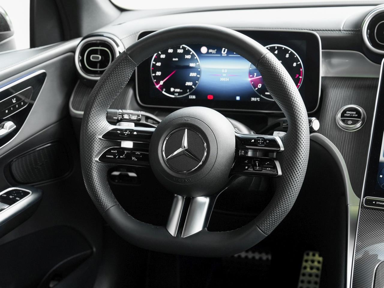Mercedes-Benz GLC 300 4M AMG Night Panorama Distronic Memory