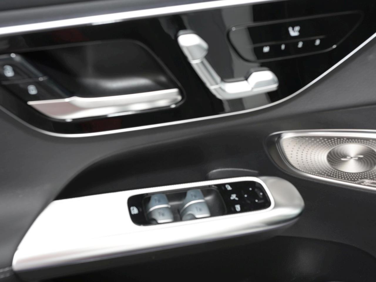 Mercedes-Benz GLC 300 d 4M Edition AMG Night AHK Panorama 360°