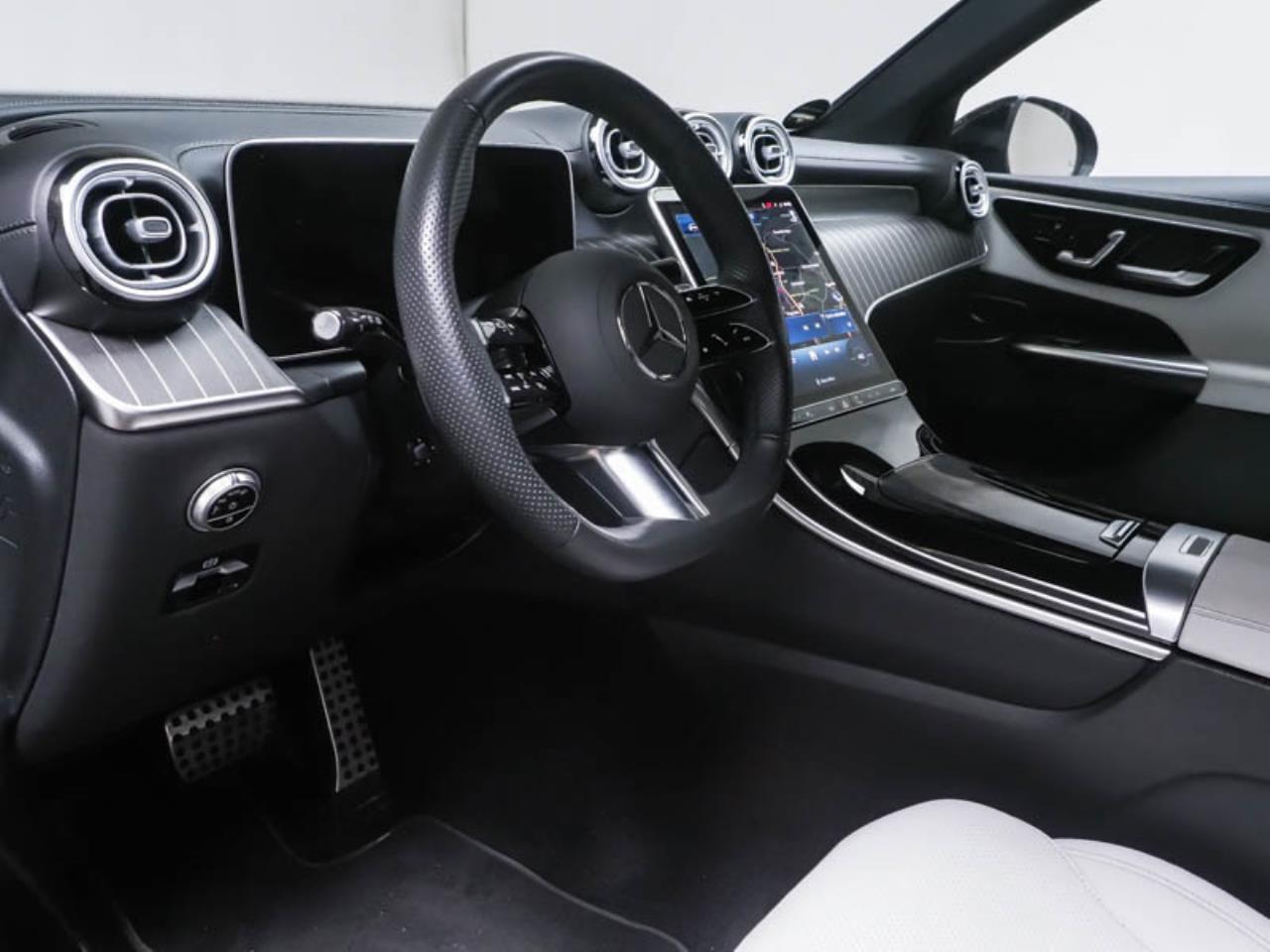 Mercedes-Benz GLC 300 d 4M AMG Night Panorama Memory 360° AHK