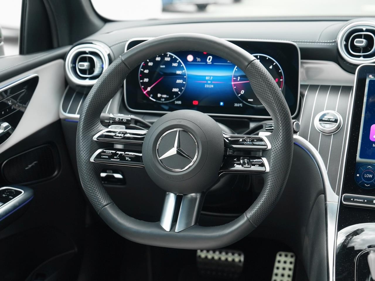 Mercedes-Benz GLC 300 d 4M AMG Night Panorama Memory 360° AHK