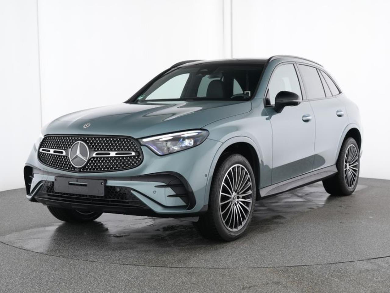 Mercedes-Benz GLC 300 d 4M AMG Night Standhzg Panorama AHK