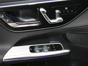 Mercedes-Benz GLC 300 d 4MATIC AMG Night Panorama 360° Memory