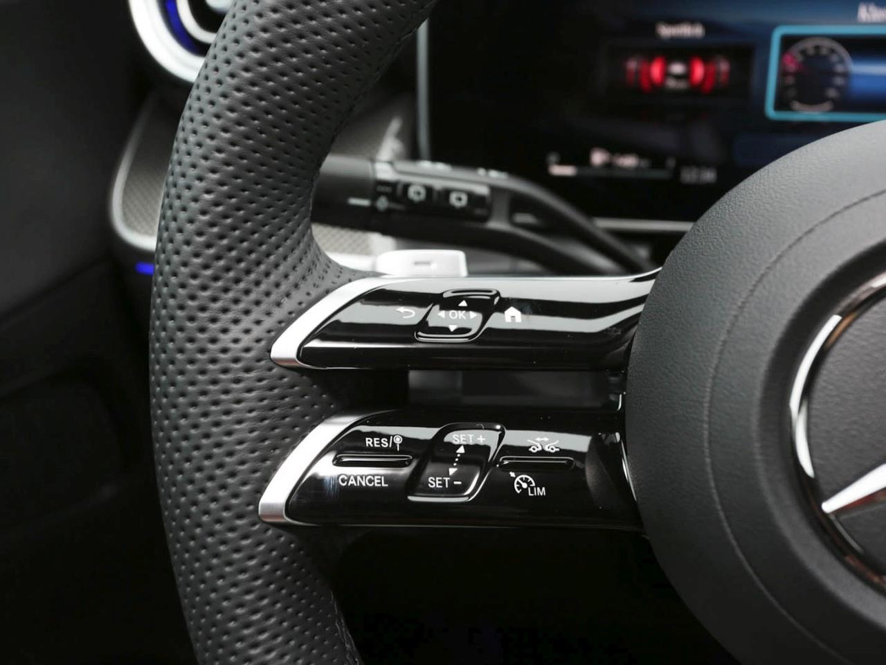 Mercedes-Benz GLC 300 d 4MATIC AMG Night Panorama 360° Memory