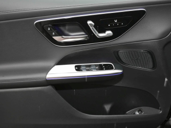 Mercedes-Benz GLC 300 d 4MATIC AMG Night Panorama 360° Memory