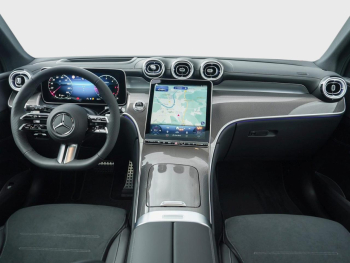 Mercedes-Benz GLC 300 d 4MATIC AMG Night Distronic AHK Panorama