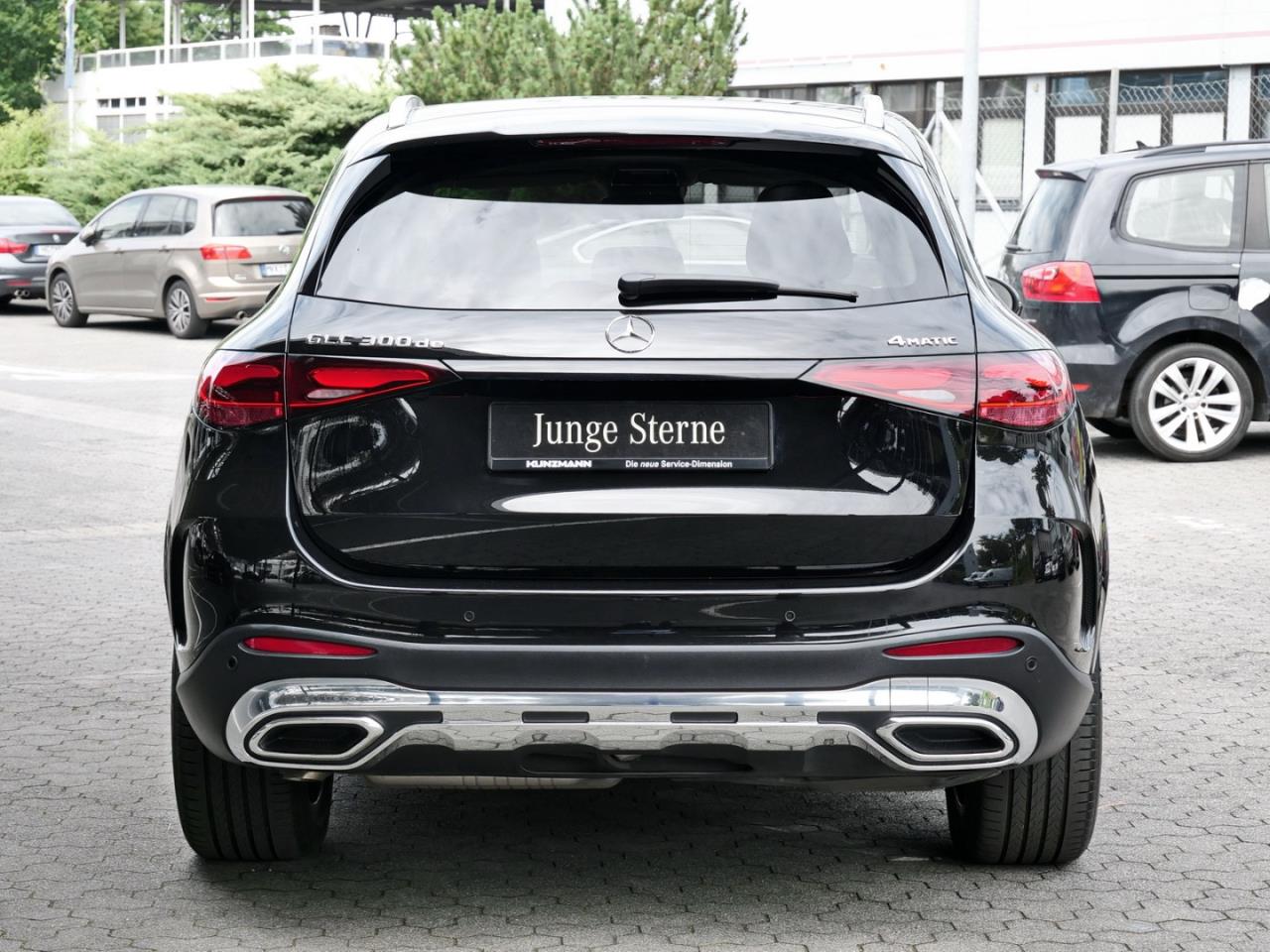 Mercedes-Benz GLC 300 de 4M AMG Panorama Memory 360° HUD AHK