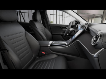 Mercedes-Benz GLC 300 de 4M AMG Panorama Memory 360° HUD AHK
