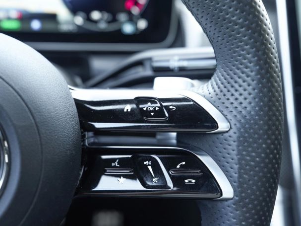 Mercedes-Benz GLC 300 e 4M AMG Distronic Panorama 360° HeadUp