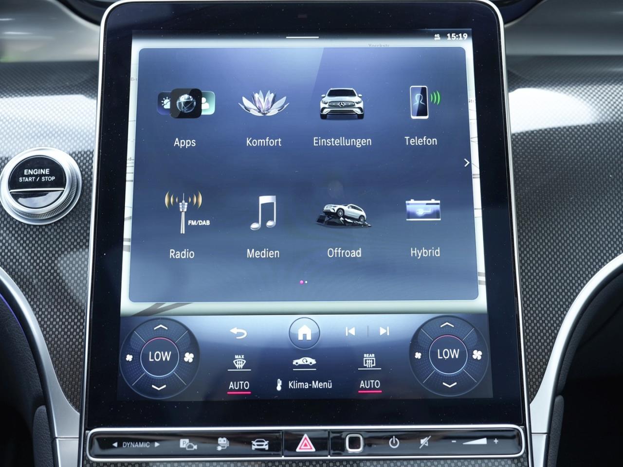 Mercedes-Benz GLC 300 e 4M AMG Distronic Panorama 360° HeadUp