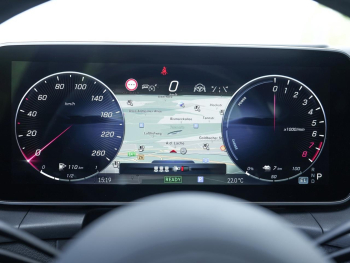 Mercedes-Benz GLC 300 e 4M AMG Distronic Panorama 360° HeadUp