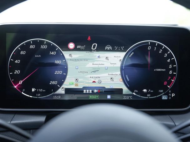 Mercedes-Benz GLC 300 e 4M AMG Distronic Panorama 360° HeadUp