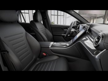 Mercedes-Benz GLC 300 e 4M AMG Distronic Panorama 360° HeadUp
