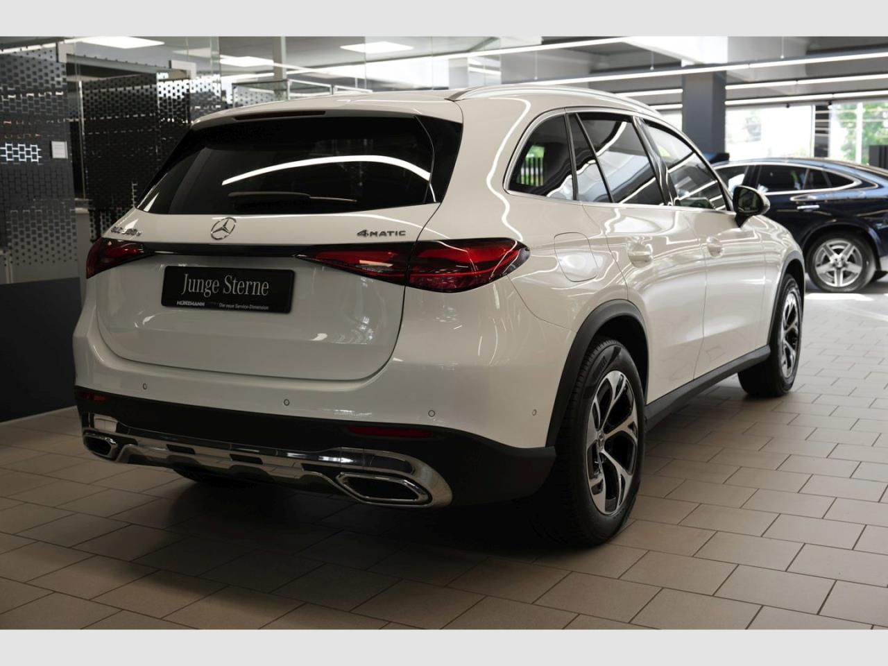 Mercedes-Benz GLC 300 e 4M Avantgarde Distronic Kamera AHK