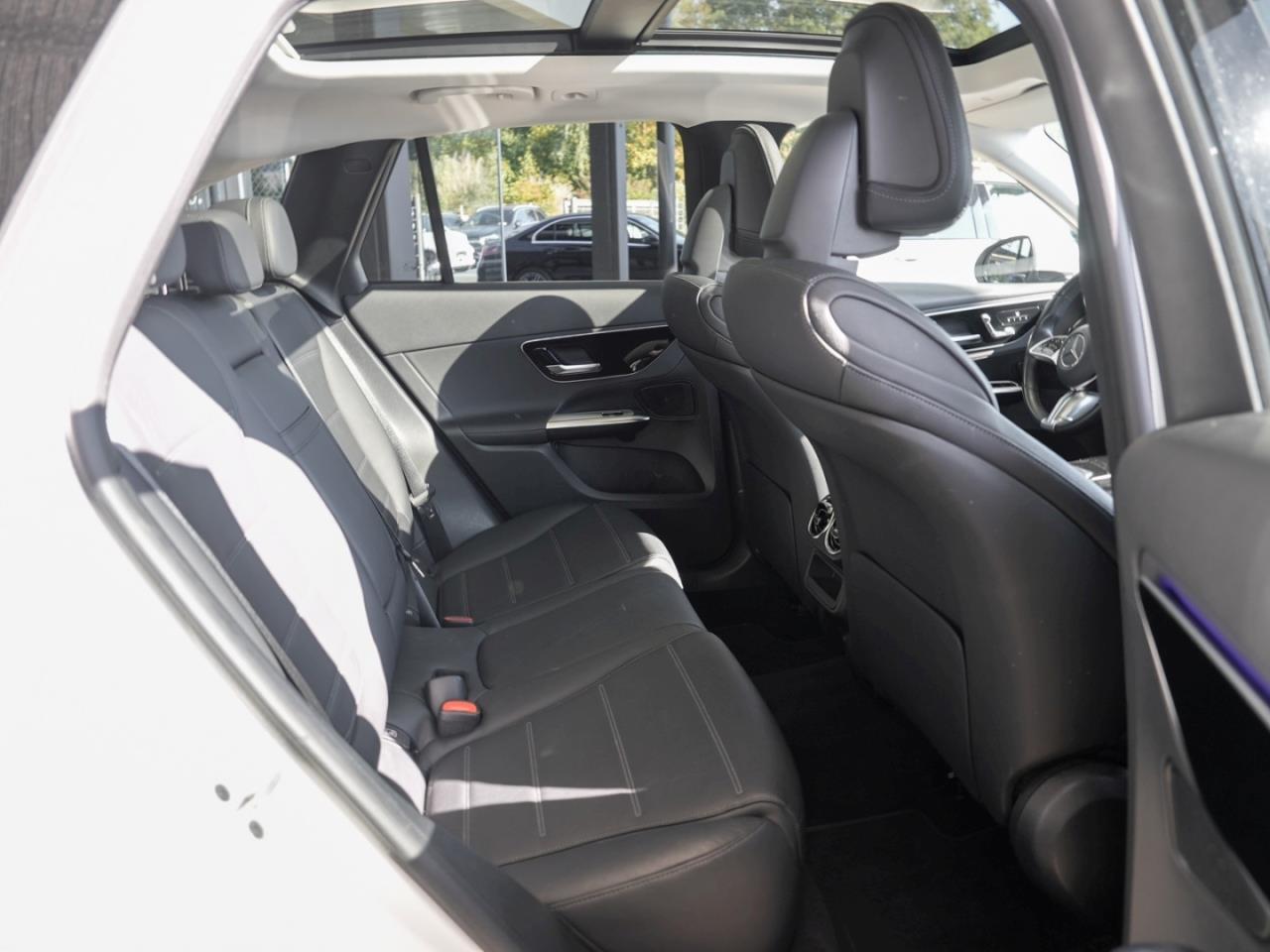 Mercedes-Benz GLC 300 e 4M Avantgarde Distronic Panorama AHK